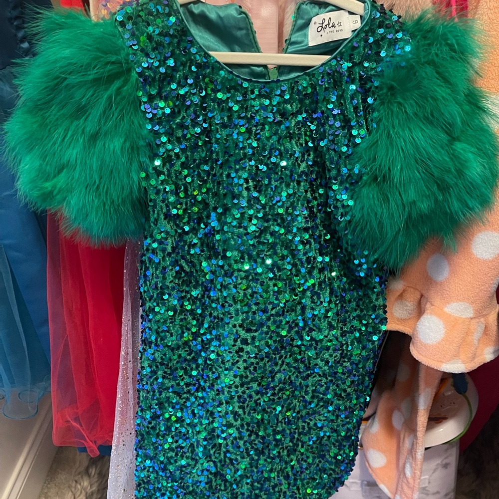 Lola and the boys sequin green dress w puff sleeves worn once